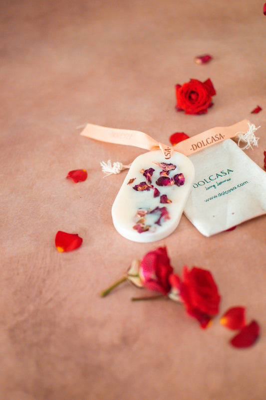 Velvet Rose Delight Sachet | Pure Soy Wax | Natural Air Freshener - DolCasa